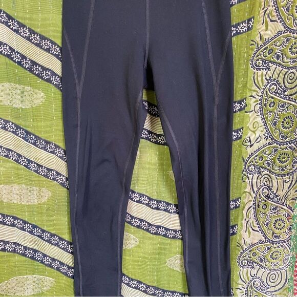 Girlfriend Collective Black High Rise Fleece Lined Leggings Size Small - Picture 5 of 16